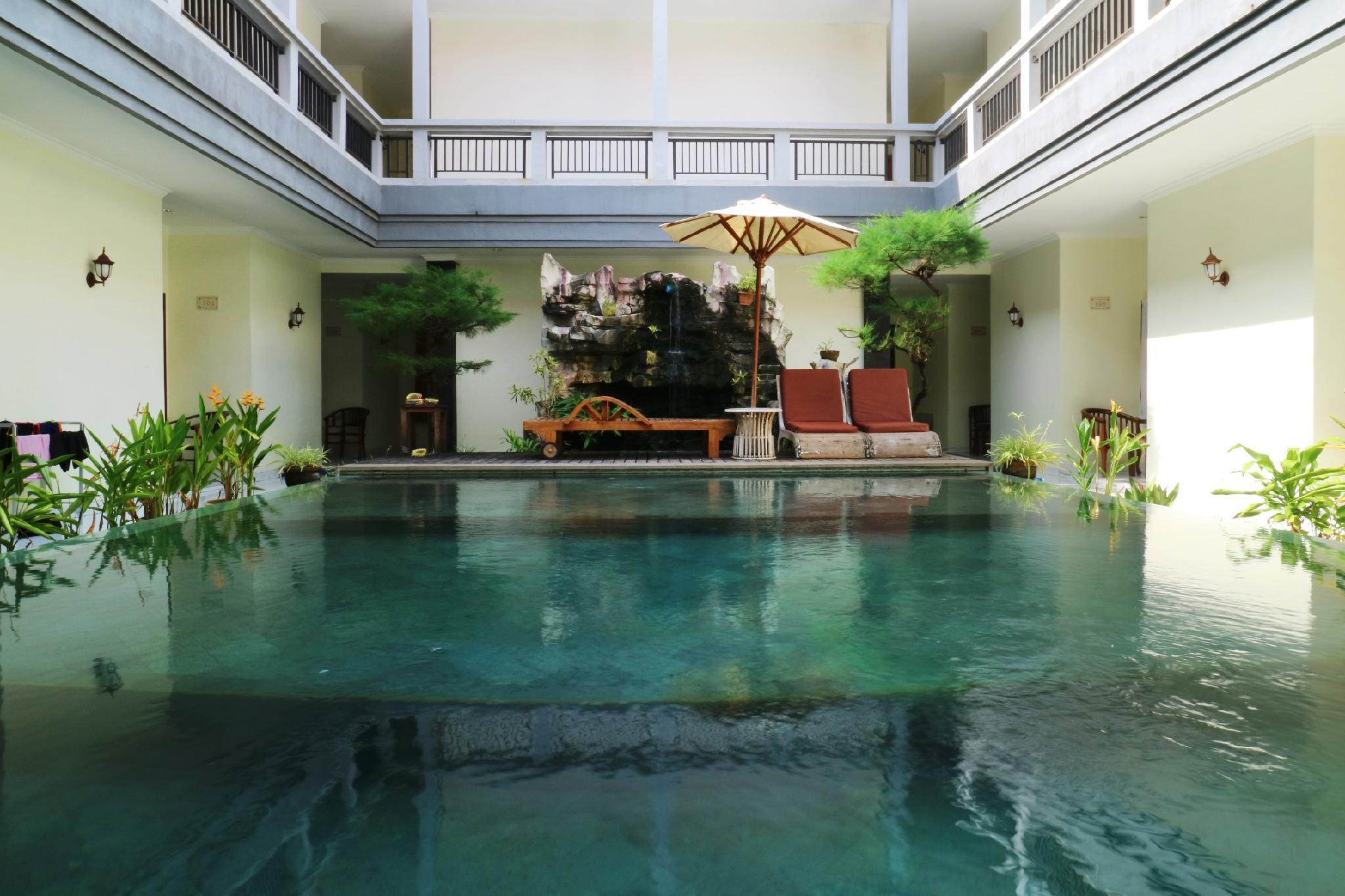 Teges Inn Kuta Kuta  Ngoại thất bức ảnh