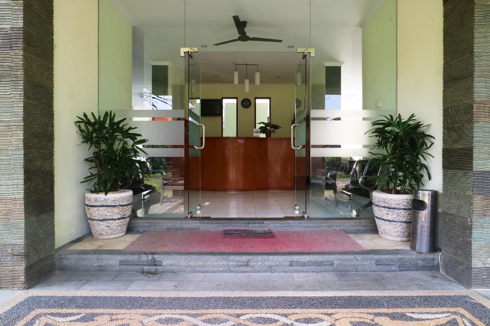 Teges Inn Kuta Kuta  Ngoại thất bức ảnh
