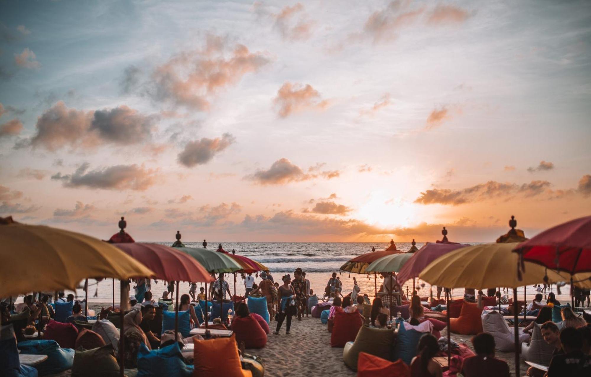 Teges Inn Kuta Kuta  Ngoại thất bức ảnh
