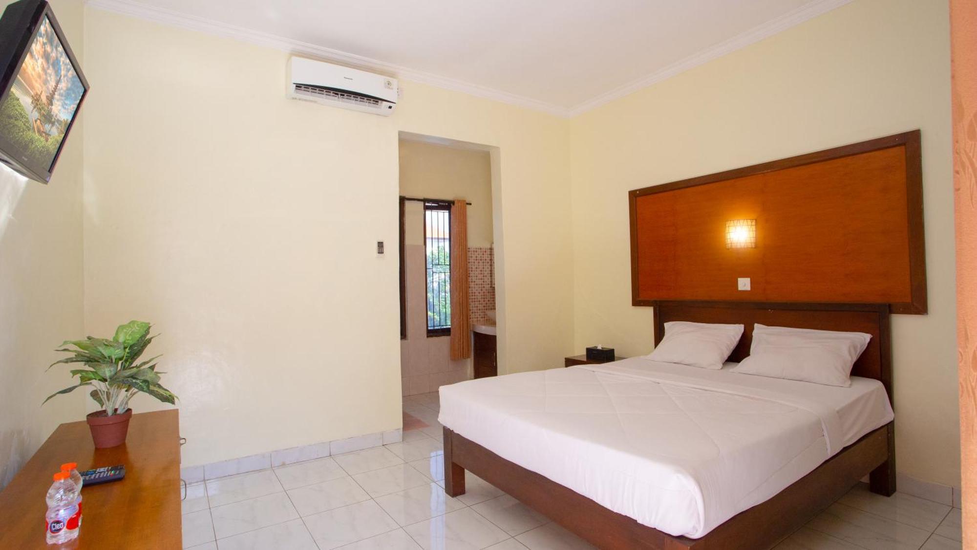 Teges Inn Kuta Kuta  Ngoại thất bức ảnh